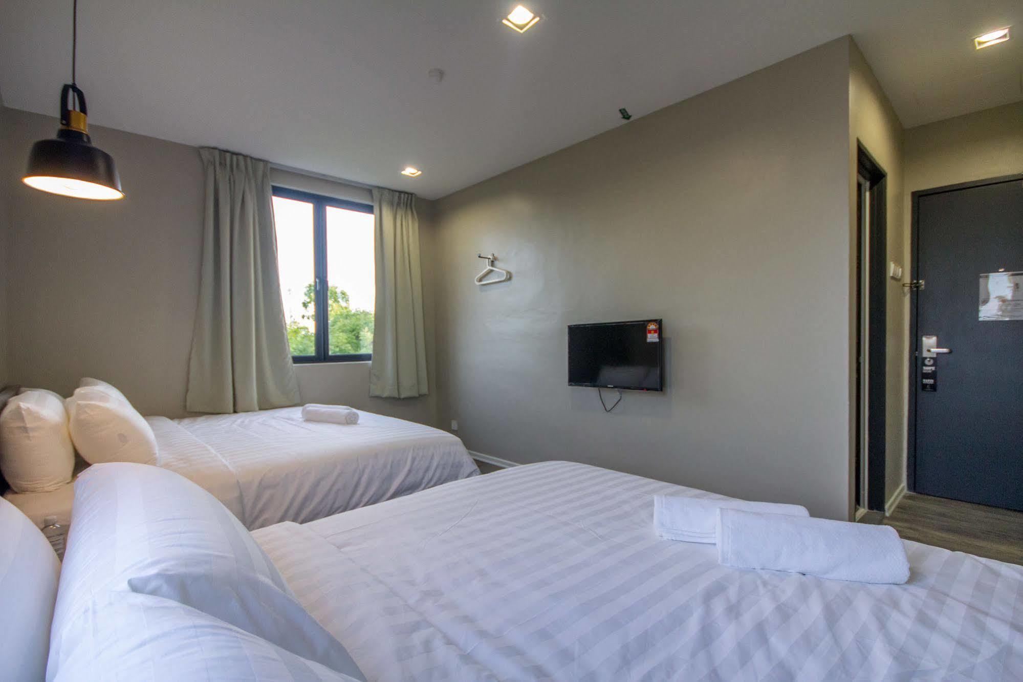 Chariton Hotel Alma Bukit Mertajam Exteriér fotografie